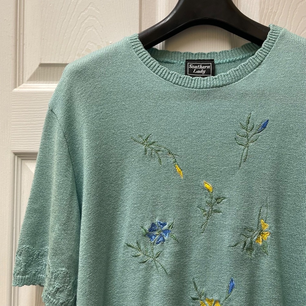 Vintage Southern Lady Women's XL‎ Teal Floral Embroidered Short Sleeve Pullover